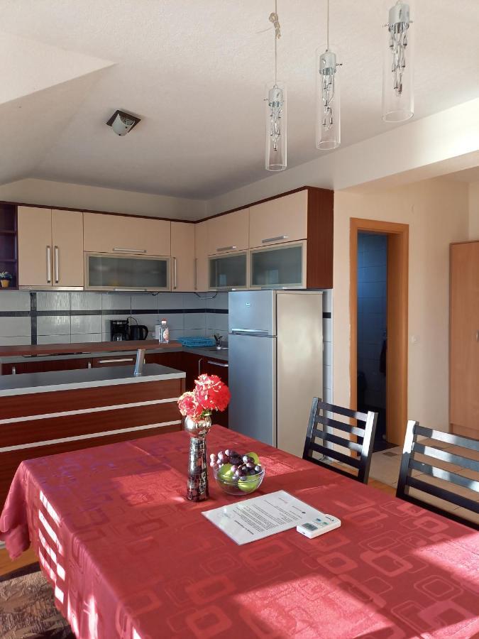 Ps Apartments - Peshtani Peštani エクステリア 写真