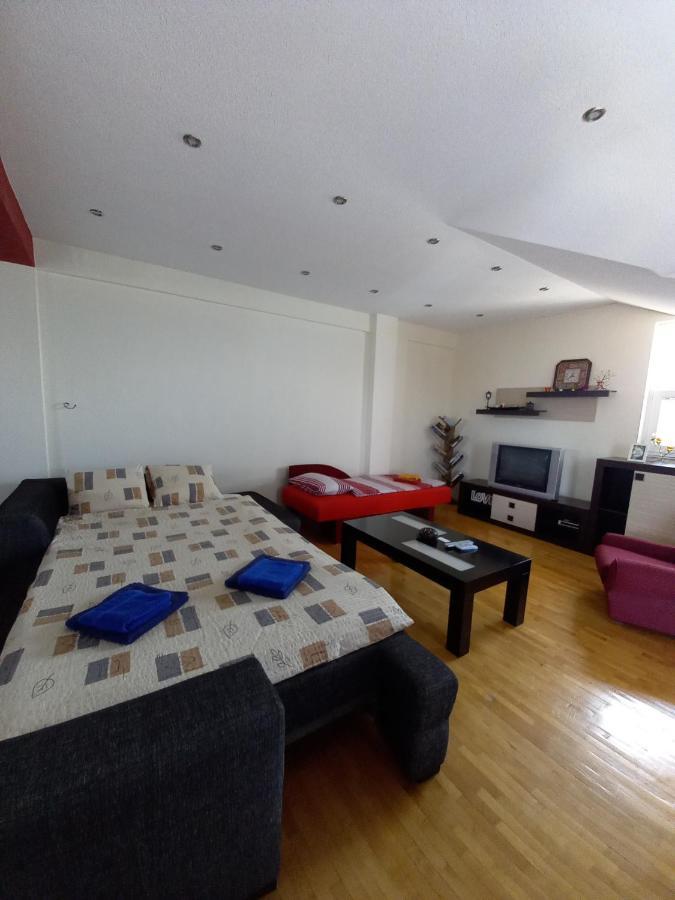 Ps Apartments - Peshtani Peštani エクステリア 写真